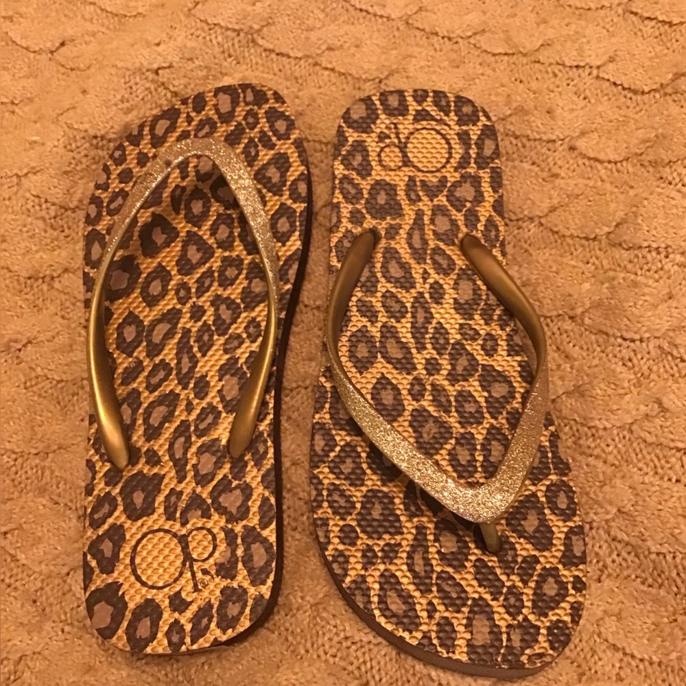 Brown Leopard Print Flip Flops